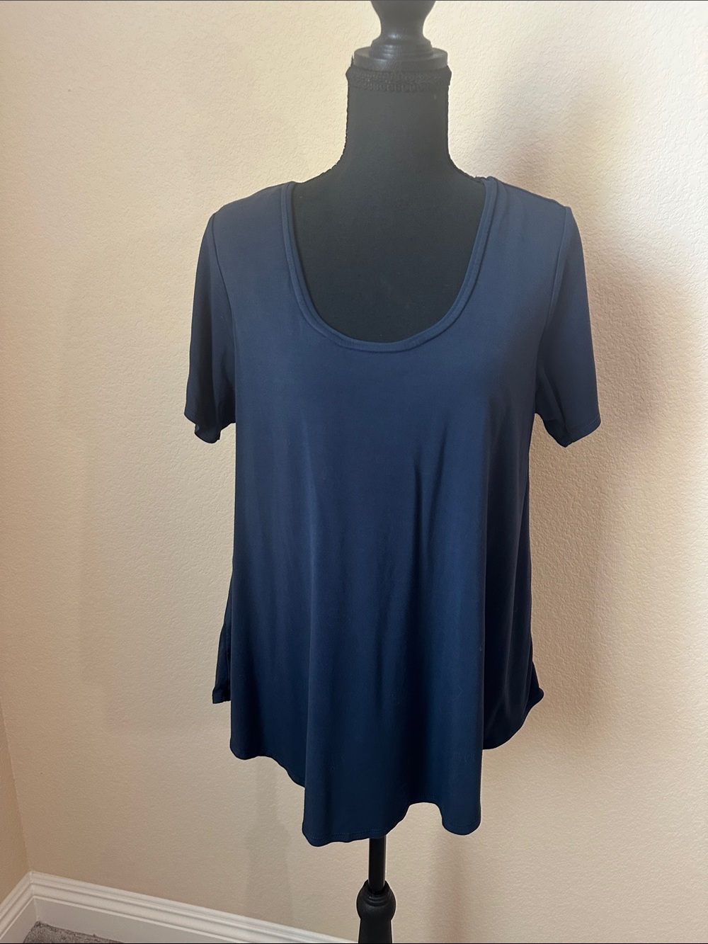 SHEBIRD Vera Top with Built in Bra in Navy